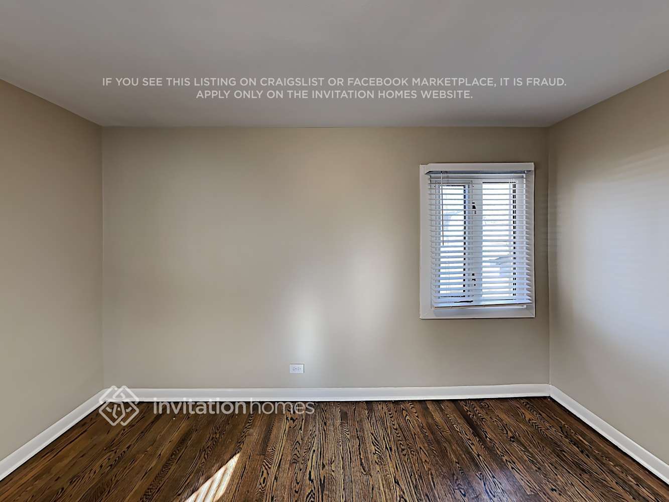Building Photo - 9632 Mansfield Ave