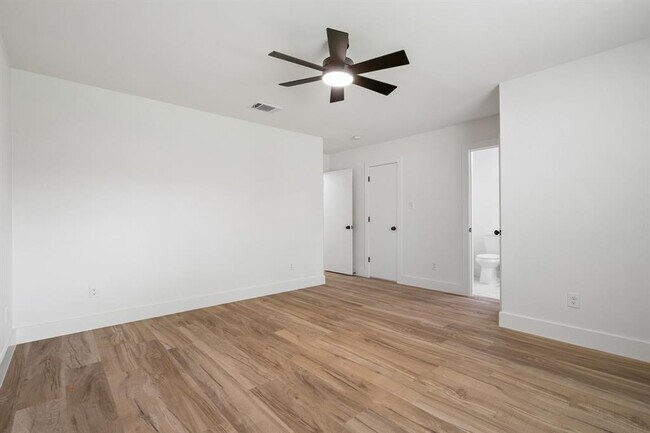 Building Photo - 3707 Acorn Way Ln