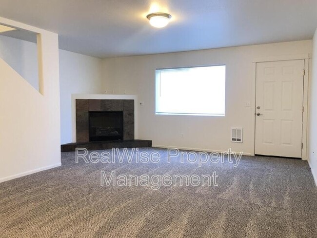 Building Photo - 2444 SW 23rd St