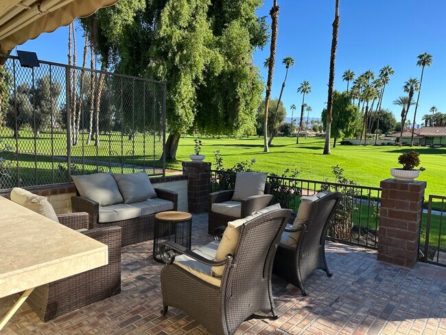 Building Photo - 246 Santa Barbara Cir