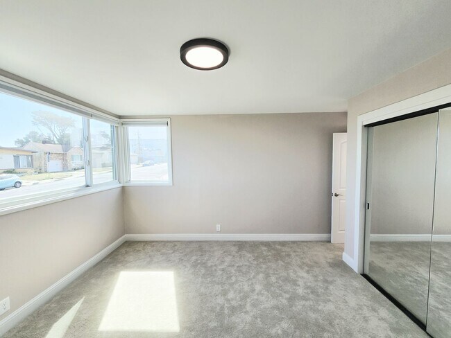 Building Photo - 3 bedroom Daly city home