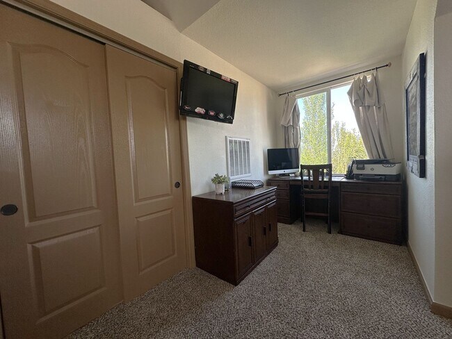 Building Photo - Home For Rent on 5 acres in Minden