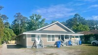 Building Photo - Affordable Studio Near Downtown Myrtle Bea...
