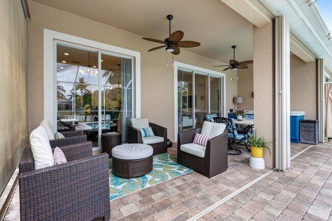 Building Photo - ** REFLECTION LAKES ** 4 BED / 2 BATH - PO...
