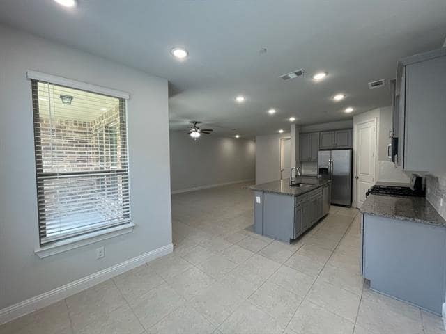 Building Photo - 538 Teton St