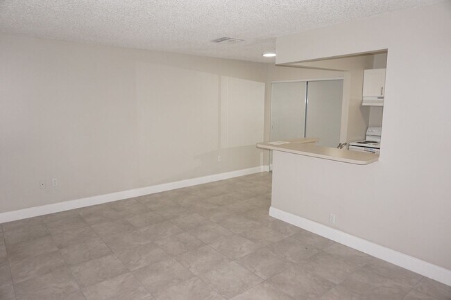 Building Photo - Newly Remodeled 1 Bed 1 Bath in Arbors of Sendera