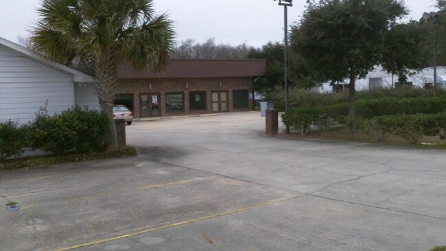 Building Photo - 1560 a hwy 9 longs