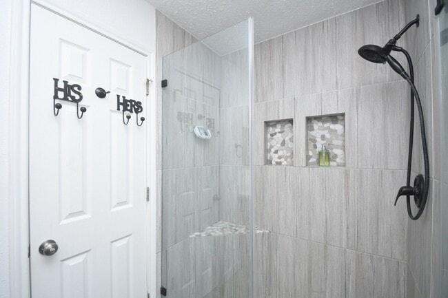 Building Photo - 19734 Redroot Dr