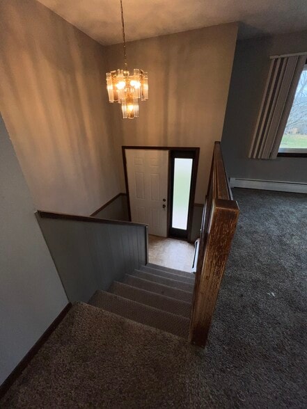 Main entry - 5415 Schmutzler St