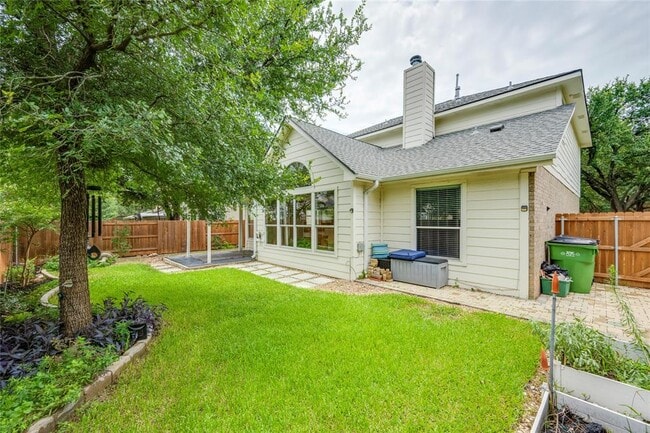 Building Photo - 8106 Longdraw Dr