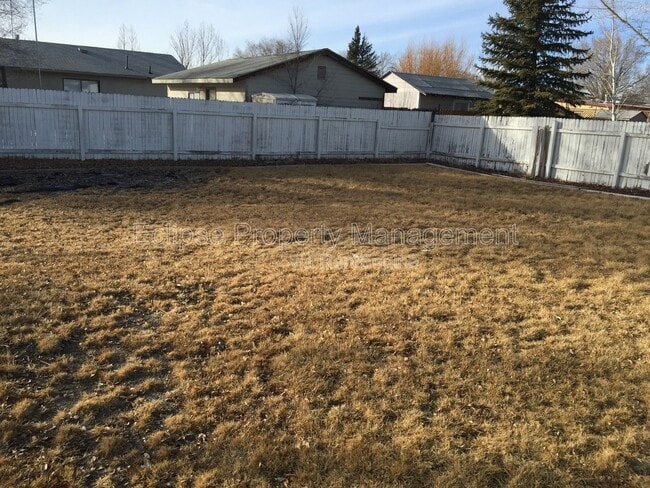 Building Photo - 707 Lee Dr