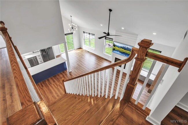 Building Photo - 6 Rolling Woods Ln