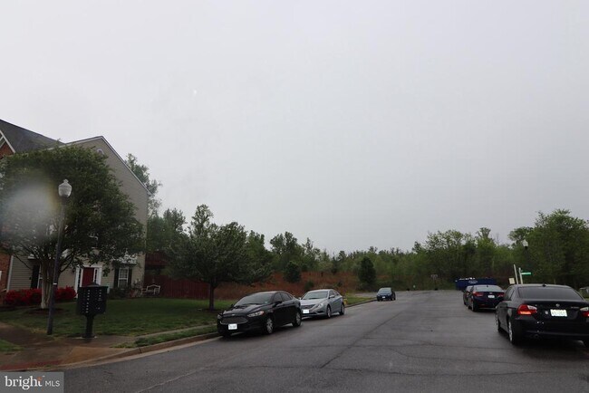 Building Photo - 104 Stingray Ct