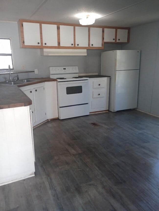 Building Photo - 147 Cherrie Murrell St