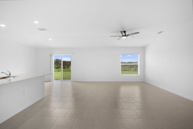 Building Photo - Brand New construction 4 bedrooms 2 bathrooms in North Fort Myers