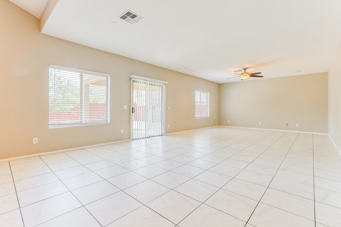 Building Photo - 3440 W Tanner Ranch Rd