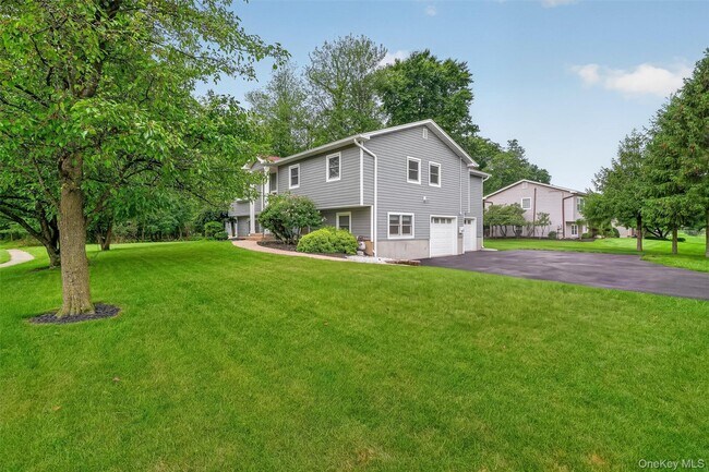 Building Photo - 234 Betsy Ross Dr