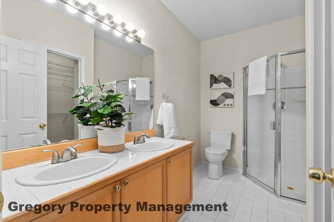 Building Photo - 12120 NE 172nd Pl