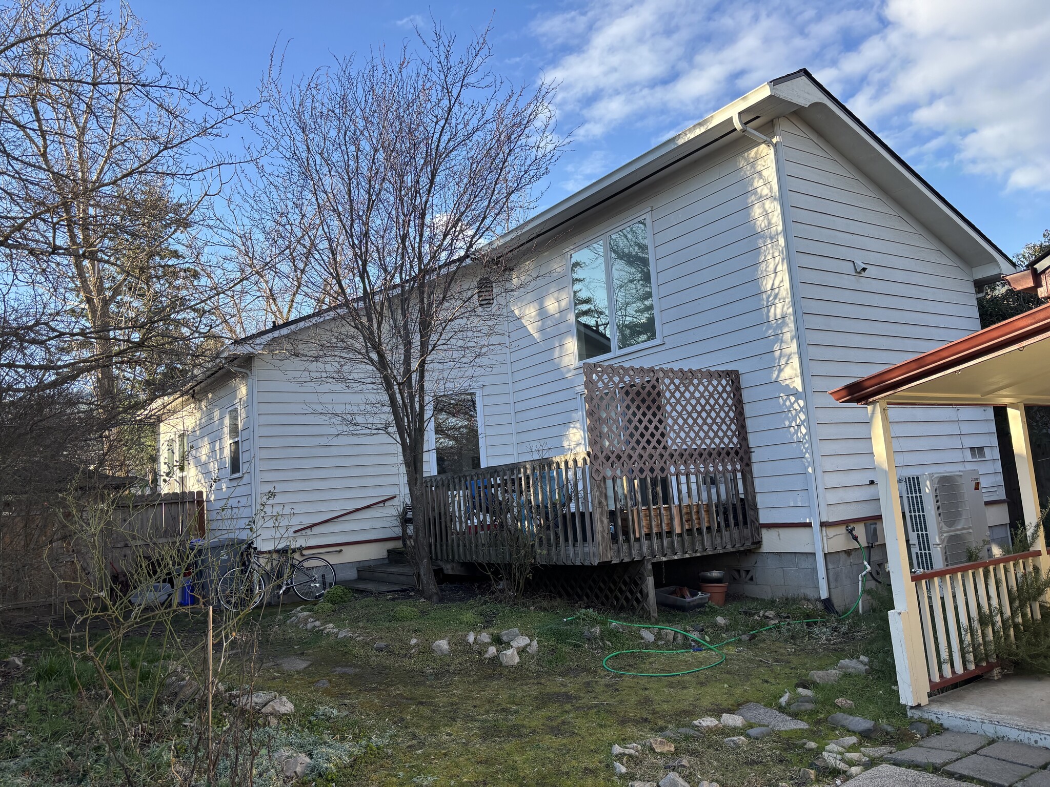 back yard and deck - 1041 E Main St