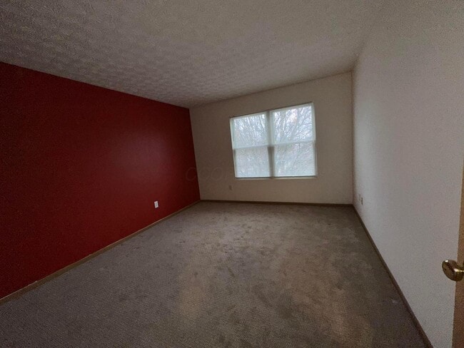 Building Photo - 135 Saratoga St