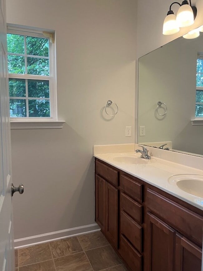 Building Photo - Duplex Rental Available in Garner – 4 Bed, 2.5 Bath with Garage & Private Backyard