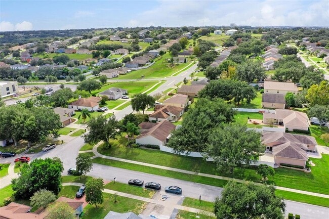 Building Photo - 886 Scenic View Cir
