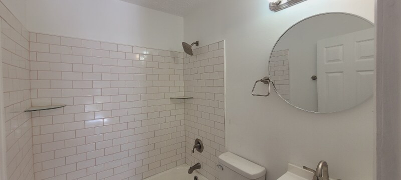 Building Photo - 315 St Mark St