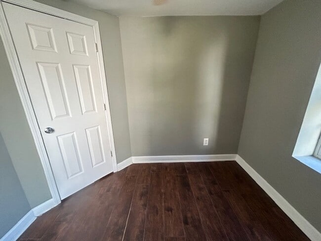 Building Photo - 3530 Beaumont Ave