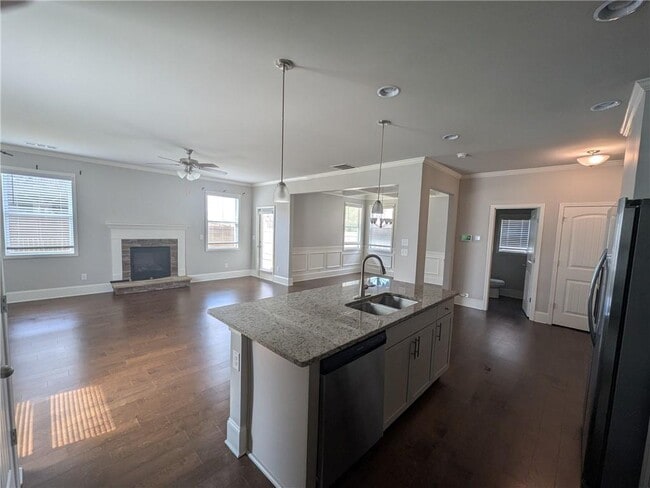 Building Photo - 4325 Altona Pl
