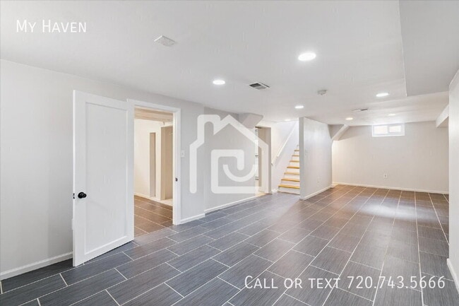 Building Photo - 3337 Niagara St