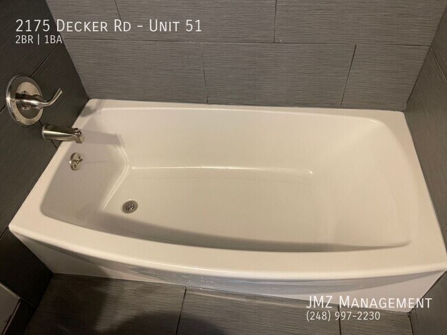 Building Photo - 2175 Decker Rd