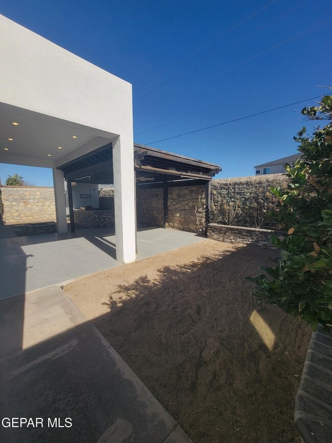 Building Photo - 244 Saltford Pl