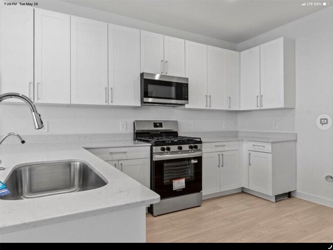 Building Photo - 1814 Revolution Way