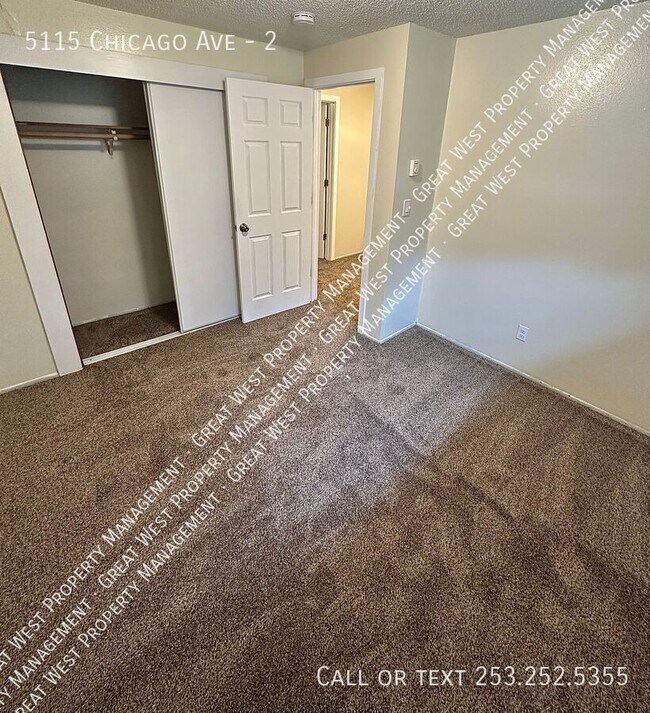 Building Photo - 5115 Chicago Ave SW