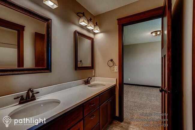 Building Photo - 18880 Iden Way, Lakeville, MN, 55044