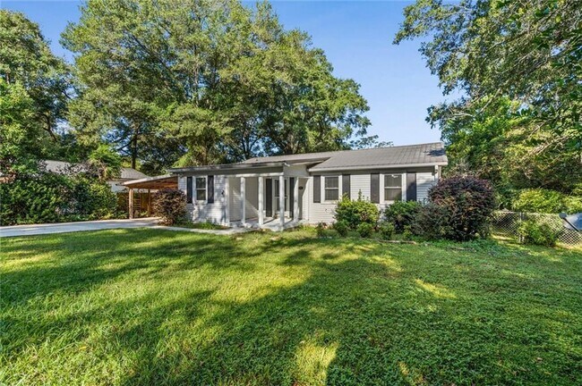 Building Photo - 315 Azalea Cir W