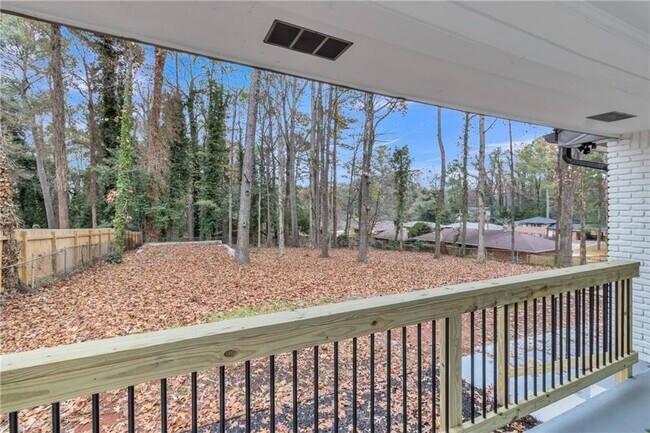 Building Photo - 3296 Columbia Woods Dr