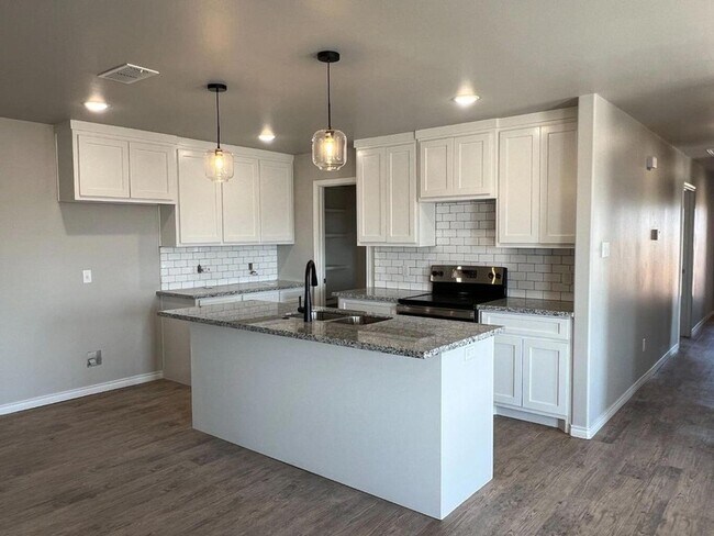 Building Photo - 1407 17th St