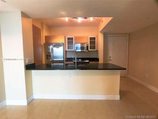 Building Photo - 951 Brickell Ave