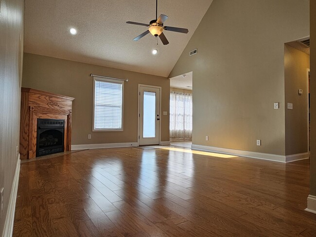 Building Photo - 1155 Raccoon Rd