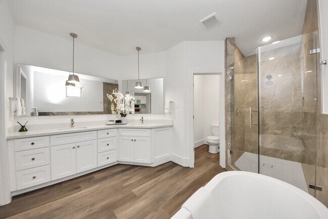 Building Photo - 7502 B Carver Rd