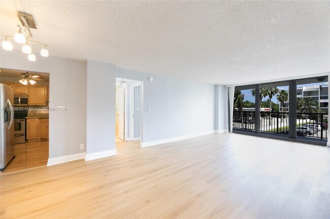 Building Photo - 3031 N Ocean Blvd