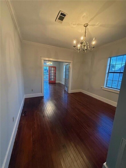 Building Photo - 2500 Monroe St