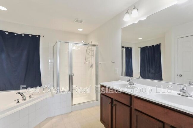 Building Photo - 116 Celadon Dr