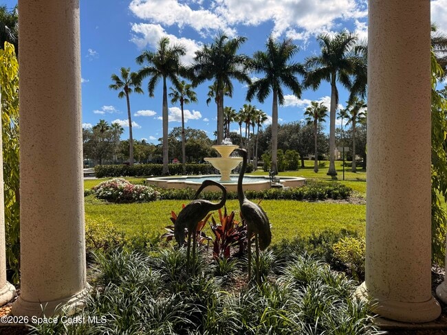 Building Photo - 633 NW Whitfield Way