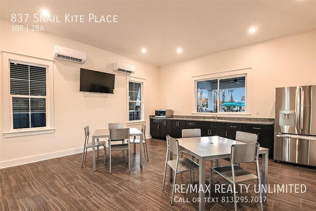 Building Photo - 837 Snail Kite Pl