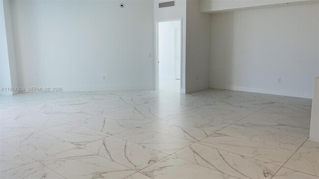 Building Photo - 17301 Biscayne Blvd