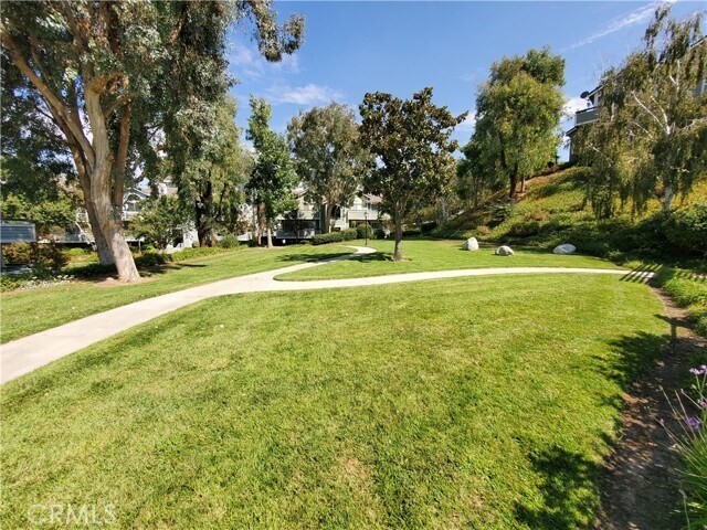 Building Photo - 26914 Rainbow Glen Dr