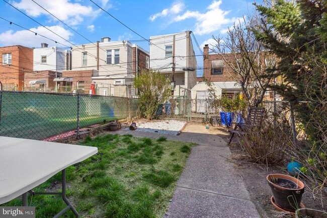 Building Photo - 3048 Miller St