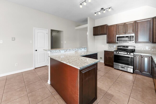 Building Photo - 2722 Bronze Loquate Ct